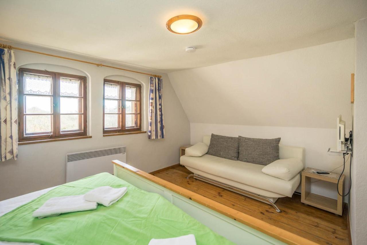 Jaegerhaus Auf Schloss Neuenburg Apartamento Freyburg