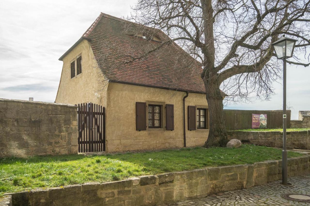 Appartement Jaegerhaus Auf Schloss Neuenburg *
